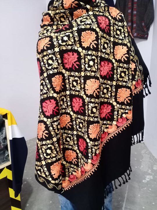Pashmina shawl uploaded by business on 1/21/2022