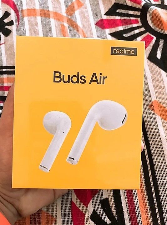 Realme buds air with any colour uploaded by Could tail India on 10/3/2020