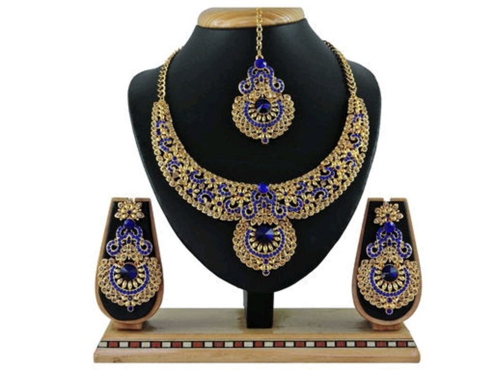*Jay Jagannath* Diva Graceful Jewellery Set

*Rs.430(freeship)*
*Rs.490(cod)*
*whatsapp.*
 uploaded by NC Market on 1/22/2022