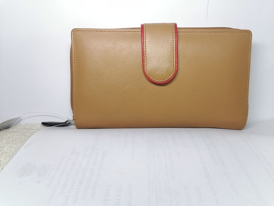 Hand purse 100% Genuine Leather uploaded by Flex Leather Fashion on 1/24/2022