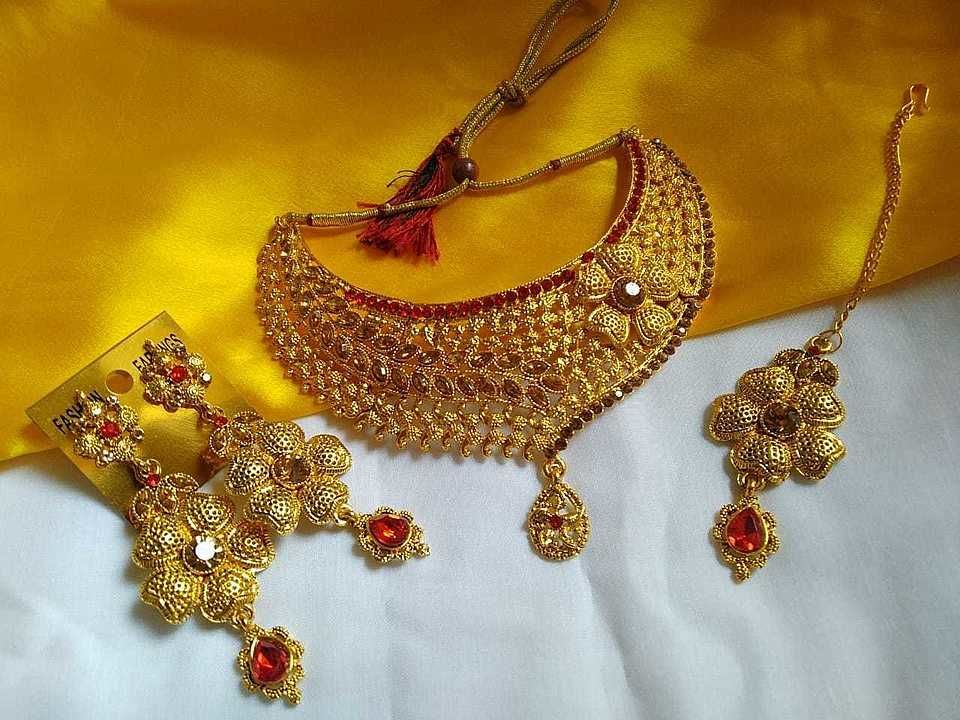 Designer necklace with earrings tikka uploaded by business on 10/4/2020