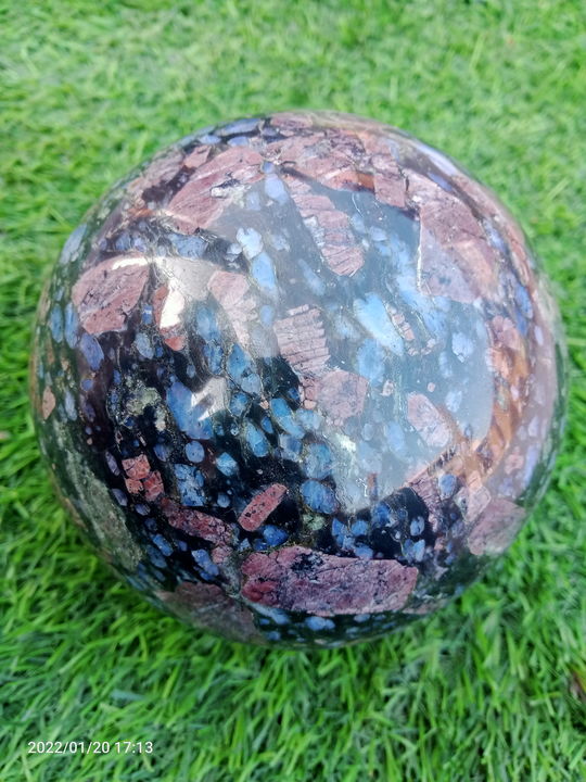 Q sera sphere uploaded by Shafa stone on 1/25/2022