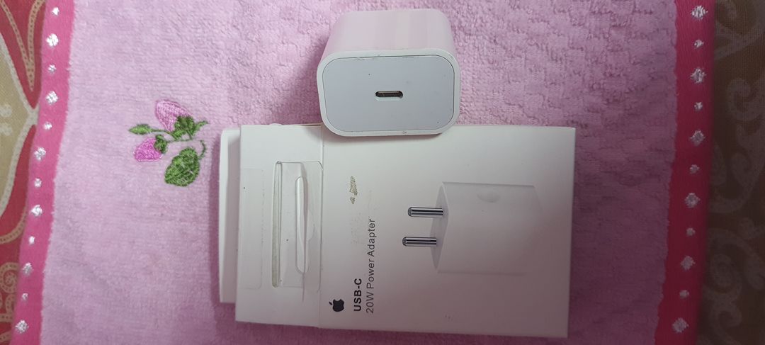 I phone orignal charger  uploaded by Mahalaxmi wholesale mobile solution on 1/26/2022