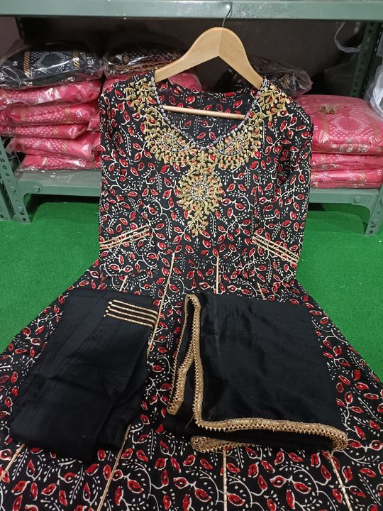 Kurti with pant dupatta uploaded by business on 1/27/2022