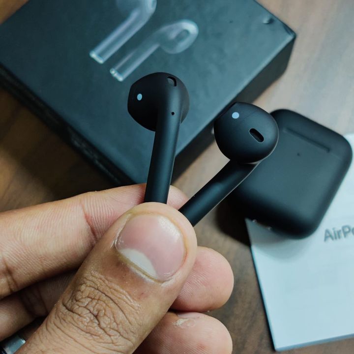 AirPods 2 IN MATT BLACK ❣❣❣

Genuine master copy Apple Airpods

 Apple Airpod 2 with Popup window ❣
 uploaded by Fashion & Electronics Mart  on 1/27/2022