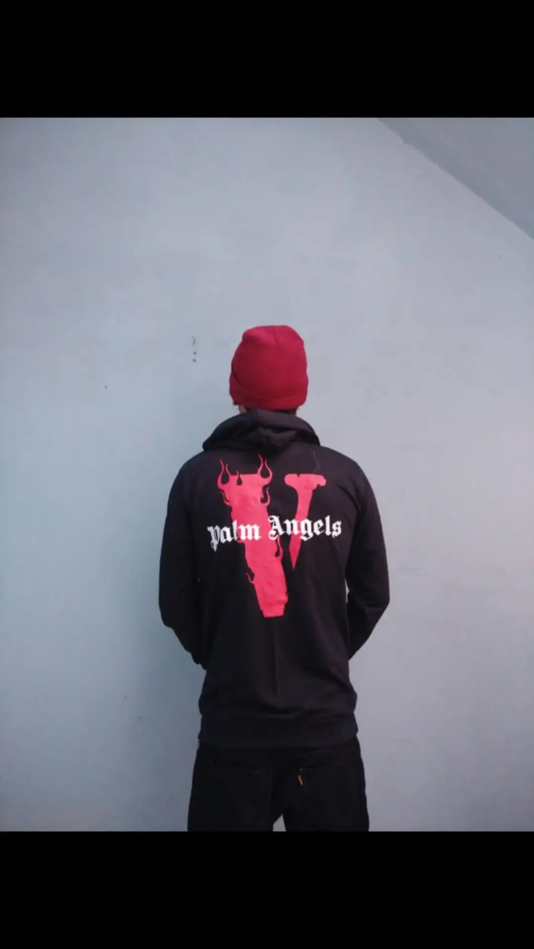 Vlone X palm Angels uploaded by business on 1/27/2022
