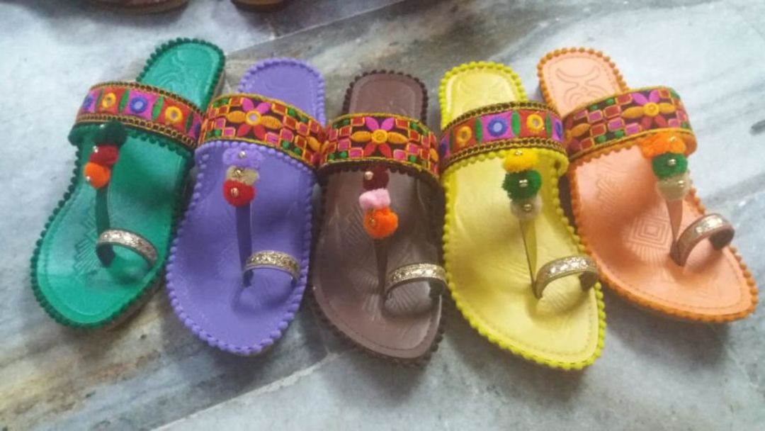 Ethnic footwear uploaded by business on 1/27/2022