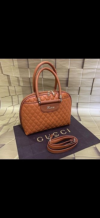 Bucket bag Gucci.two magnet pocket uploaded by HriiIcollection on 10/4/2020