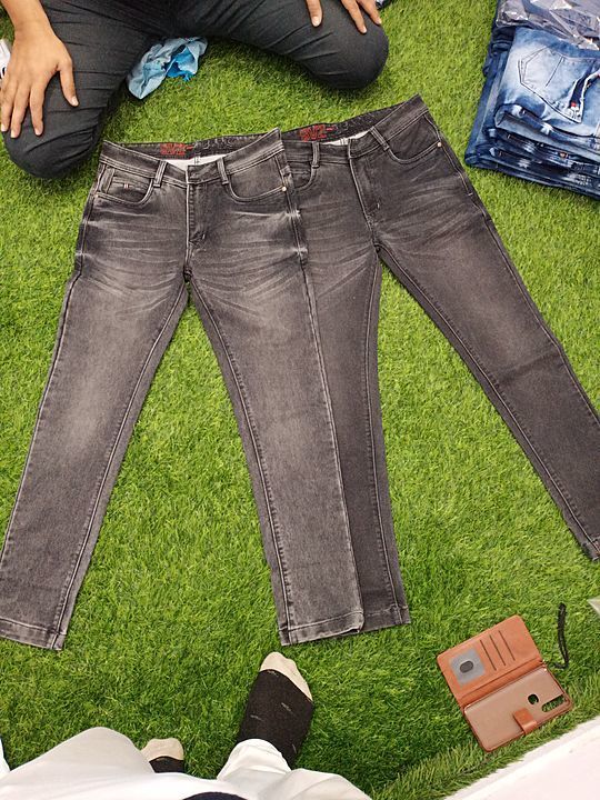 Men's basic branded jeans uploaded by business on 10/4/2020