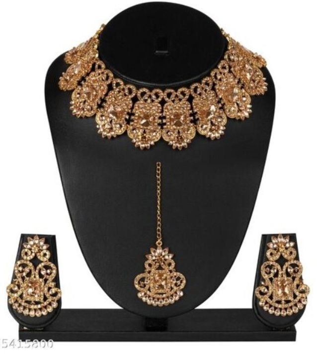 Gold necklace set uploaded by NY Creative jewelry on 1/28/2022