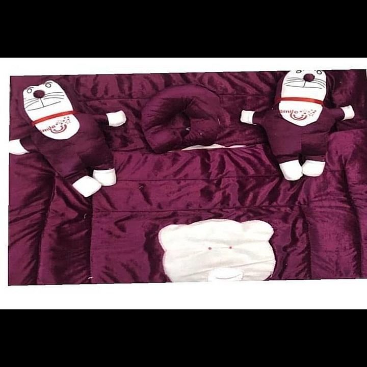 Baby bedding set
Rabit And doremon design 
Velvet  uploaded by business on 10/4/2020