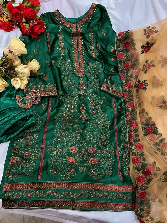 Pakistani dress uploaded by business on 1/29/2022