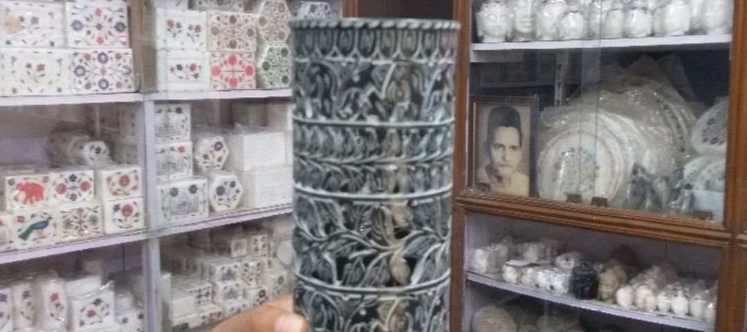 Shop Store Images of Zara handicraft