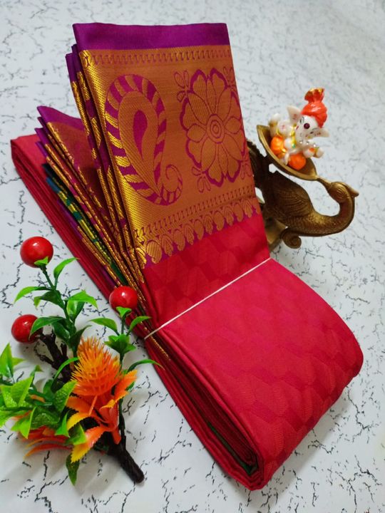 Post image *Dhanshika Silk Sarees*

A type of Banaras art silk,
Grand border on double side,
Chit Pallu,
Complete 3d embossed,
Running blouse.

*All multiple*

*Special Price: Rs.580+$*