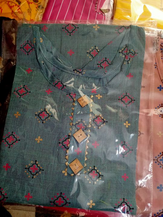 Womens straight Kurti uploaded by business on 1/29/2022
