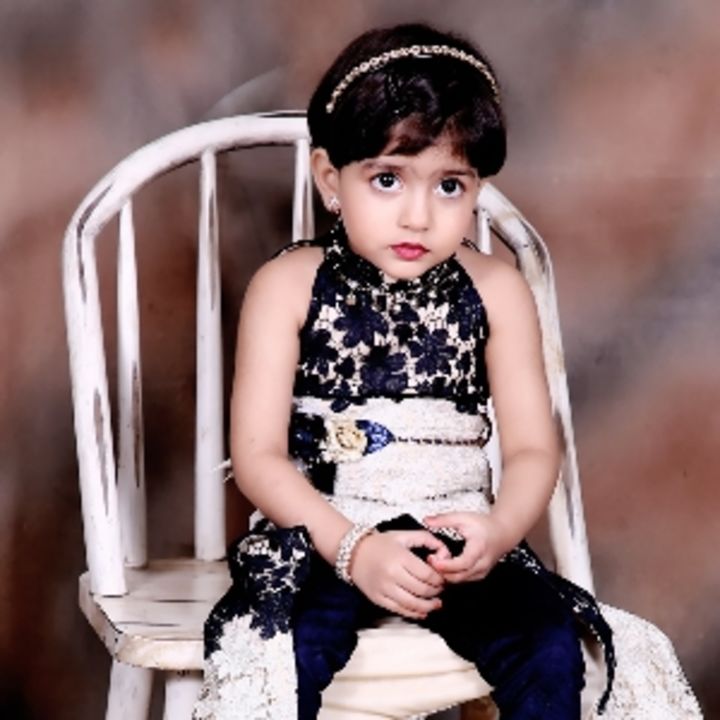 Post image Shreyansi collection has updated their profile picture.