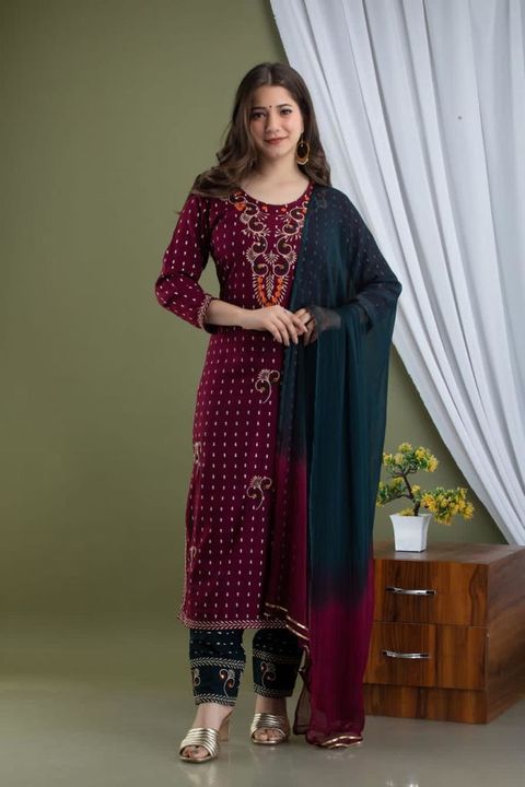 Kurti with pant  uploaded by business on 1/30/2022