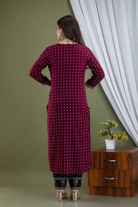 Kurti with pant  uploaded by M Z Enterprises on 1/30/2022
