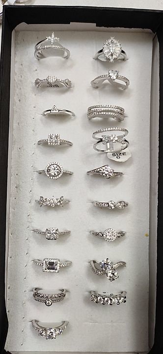Ladies ring uploaded by business on 6/10/2020
