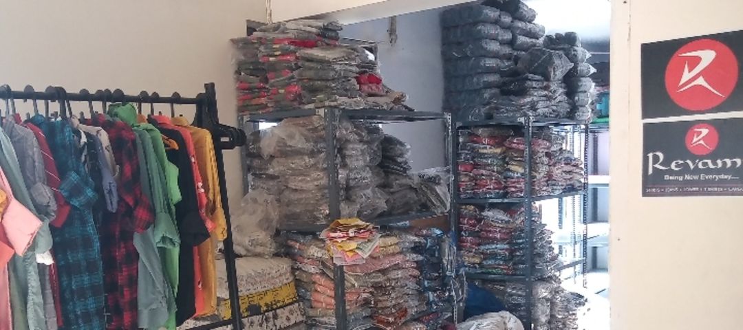 Factory Store Images of Heet Traders