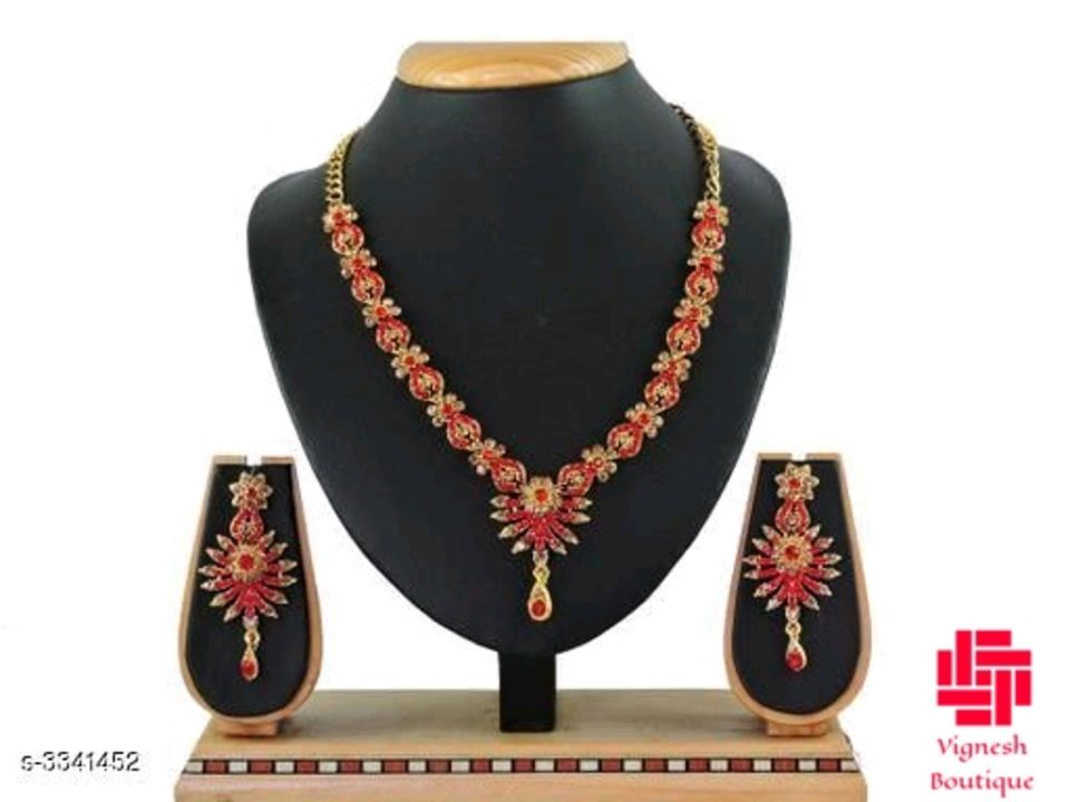 Jewellery sets uploaded by Vignesh boutique on 1/31/2022