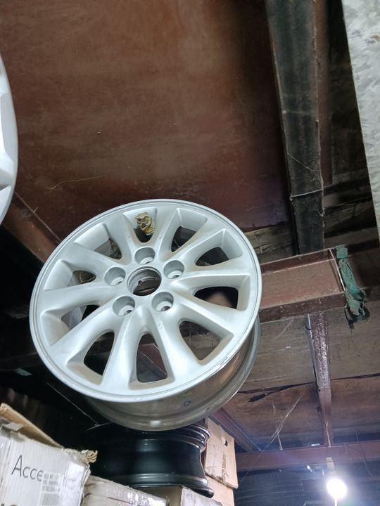 Alloy wheels uploaded by business on 1/31/2022