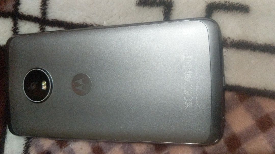 Moto g5 plus uploaded by Mobile box(green india traders) on 2/1/2022