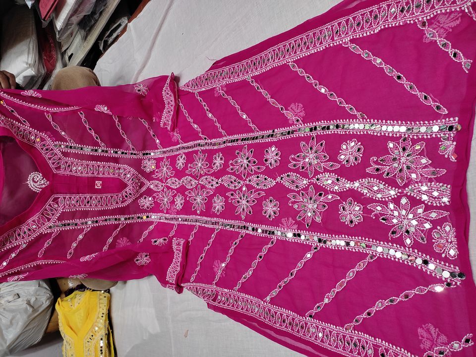 Product uploaded by LUCKNOWI CHIKANKARI  on 2/1/2022