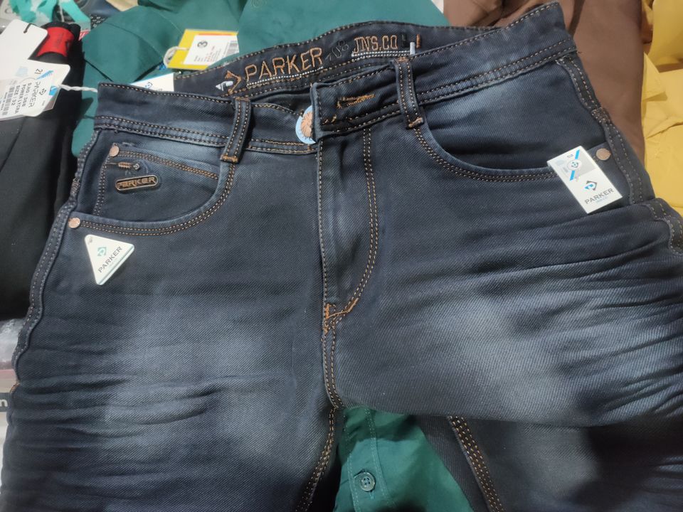 Post image I want 50 Pieces of Mujhe parkar ki jeans chahiye 50 piece .
Below are some sample images of what I want.