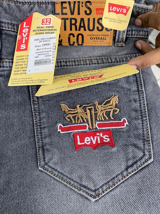 LEVI’S uploaded by business on 2/4/2022