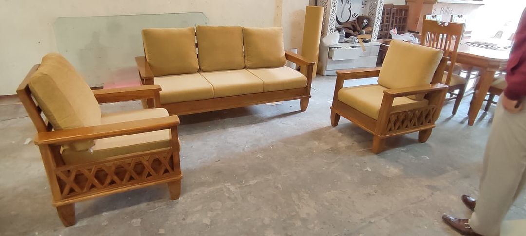 Earthwood 6 seater dining set uploaded by Earthwood Overseas on 2/4/2022