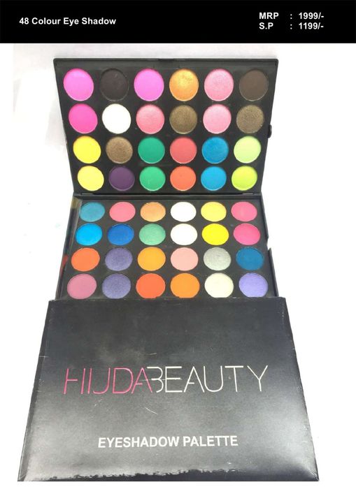 Multi colour eye shadow kit uploaded by business on 2/5/2022