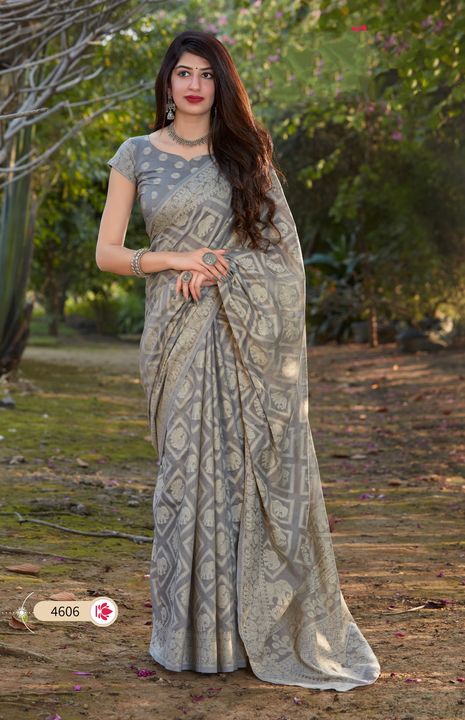 Post image I want 5 pieces of Banarasi cotton with chikhankari lukhnowi  weaving saree.
Below is the sample image of what I want.
