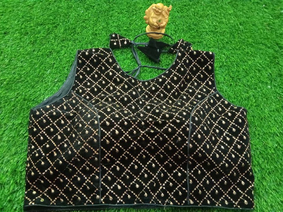 Blouse uploaded by Exclusive collection on 2/8/2022