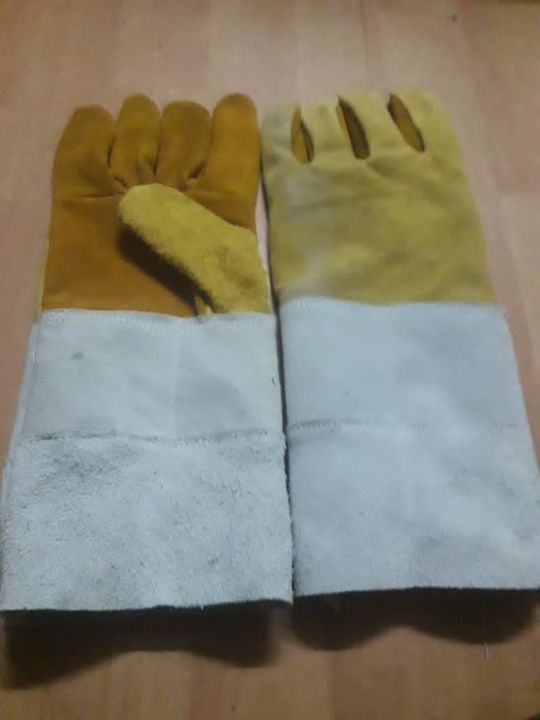 Working gloves uploaded by Ananda Enterprise on 2/11/2022