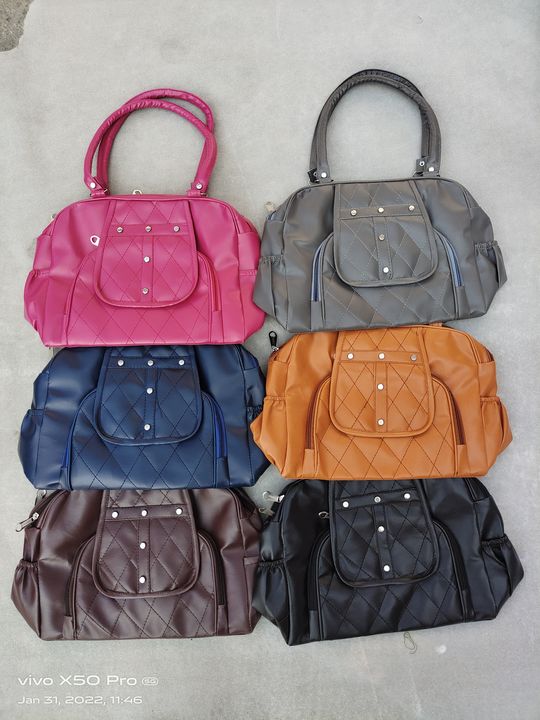 Ladies hand bag uploaded by business on 2/11/2022