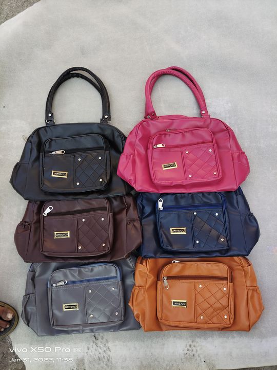 Ladies hand bag uploaded by business on 2/11/2022