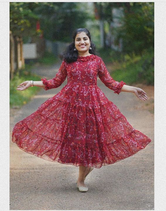 Product image with price: Rs. 600, ID: midi-frock-4b78b7a5