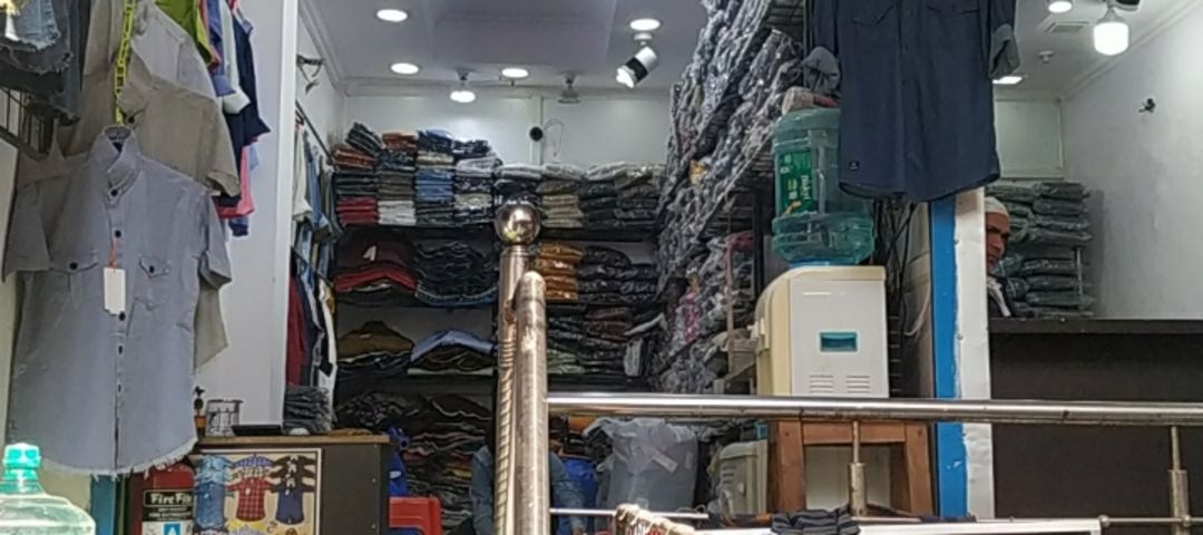 Warehouse Store Images of Clothqne shirts