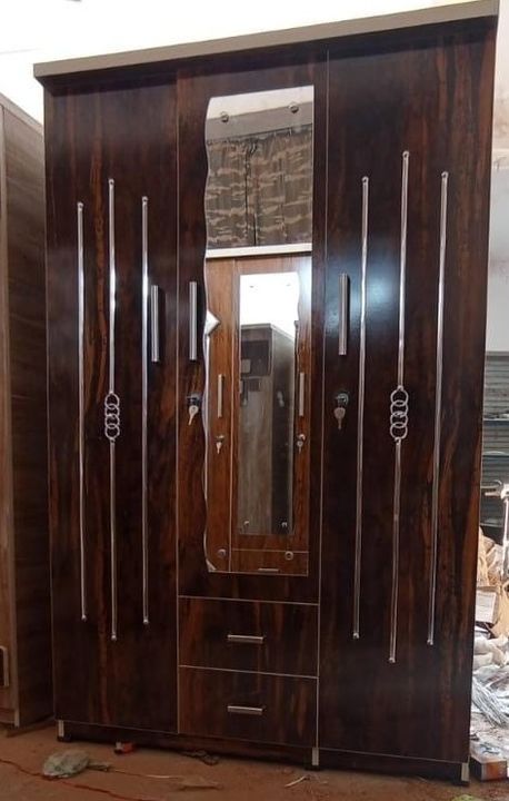 4*6.5 almari 3 door  uploaded by S kings furniture on 2/12/2022