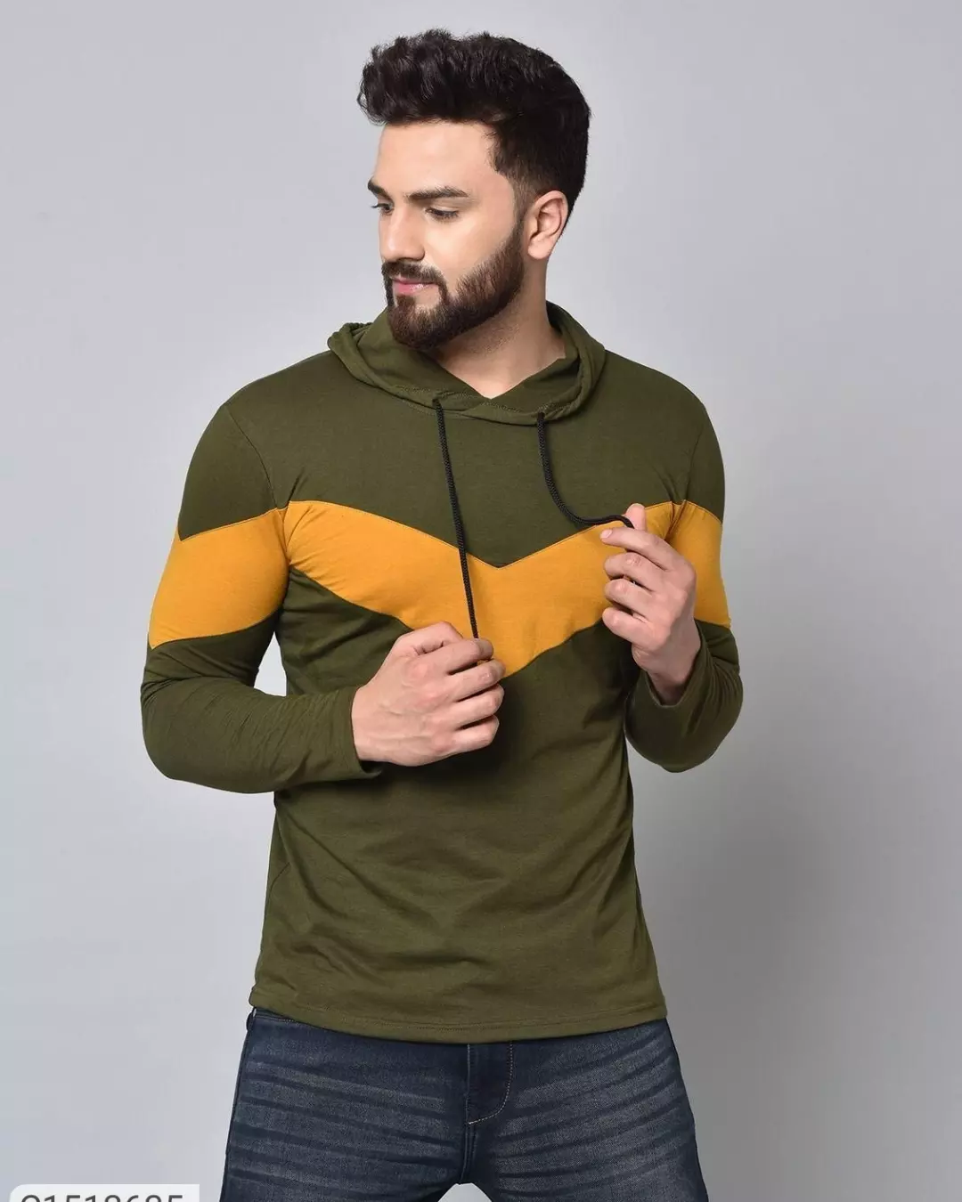Post image *Product Name:* Cotton Blend Color Block Full Sleeves Hoodie T-Shirt
*Details:*Description: It has 1 Piece of Mens Hoodie T-ShirtMaterial: Cotton BlendSize Chest Measurements (In Inches): S-38, M-40, L-42, XL-44Sleeve: Full SleevesWork: Color BlockLength (in Inches): S-27, M-27.5, L-28, XL-28.5Color : Green
💥 *FREE Shipping* 💥 *FREE COD* 💥 *FREE Return &amp; 100% Refund* 🚚 *Delivery*: Within 6 days 