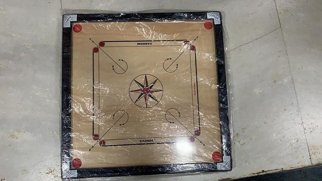 Carrom board 32*32 uploaded by Rahul Stationery on 10/8/2020