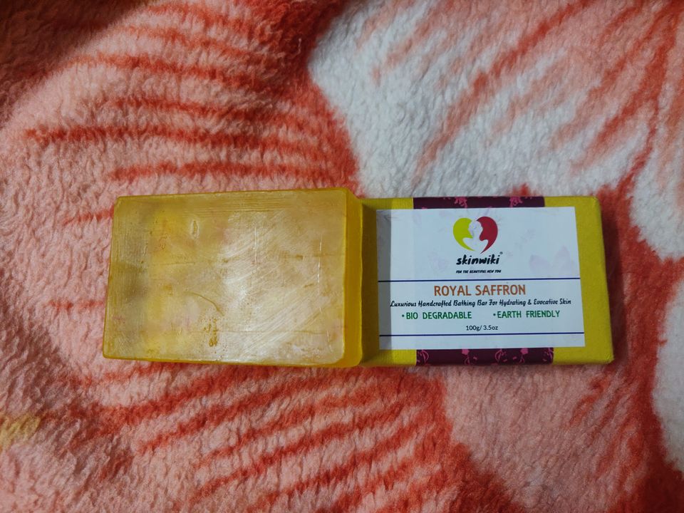 Royal Saffron - Luxurious Handcrafted Bathing Bar for Hydrating & Evocative Skin

 uploaded by C & M Group on 2/17/2022