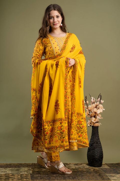 Designer kurtis suit saree uploaded by Yash Handicrafts on 2/18/2022