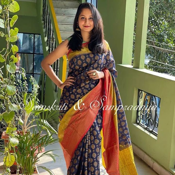 Beautiful banarasi saree with triple colour uploaded by business on 2/20/2022