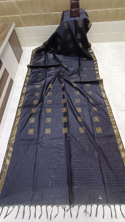 Post image Soft silk sarees are here !!Kota style soft silk square boota saree.6.50 metre in length 
Blouse running include🌎🌎🌎🌎🌎🌎🌎🌎🌎Price: Rs. 950 /-Free Shipping &amp; Taxes included
#sarees #silk #silksarees #reseller #kurti