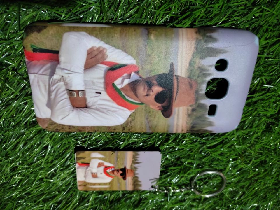 Customize Mobile Cover uploaded by ZR53 on 2/22/2022