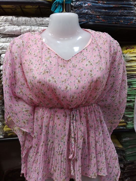 Floral printed pink summer top uploaded by Mother's Fashion House on 2/22/2022