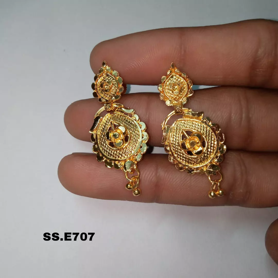 Post image New jhumka heavy quality gold plated