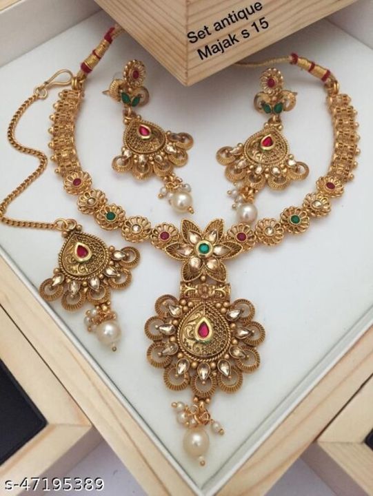 Post image Price in 480, rs. Only   Catalog Name:*Princess Graceful Jewellery Sets*Base Metal: BrassPlating: Brass PlatedStone Type: PearlsType: Necklace Earrings MaangtikaMultipack: 1Easy Returns Available In Case Of Any Issue*Proof of Safe Delivery! Click to know on Safety Standards of Delivery
